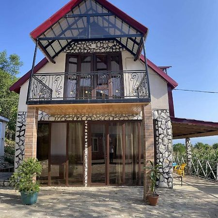 Kirta Hotel Gordi Екстериор снимка