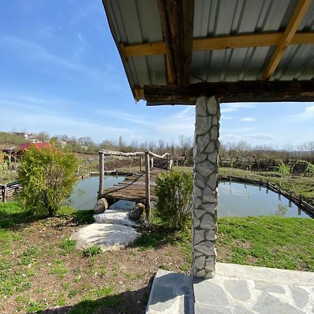 Kirta Hotel Gordi Екстериор снимка